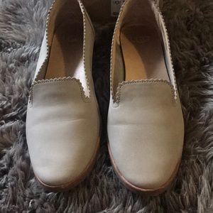 Ugg flats